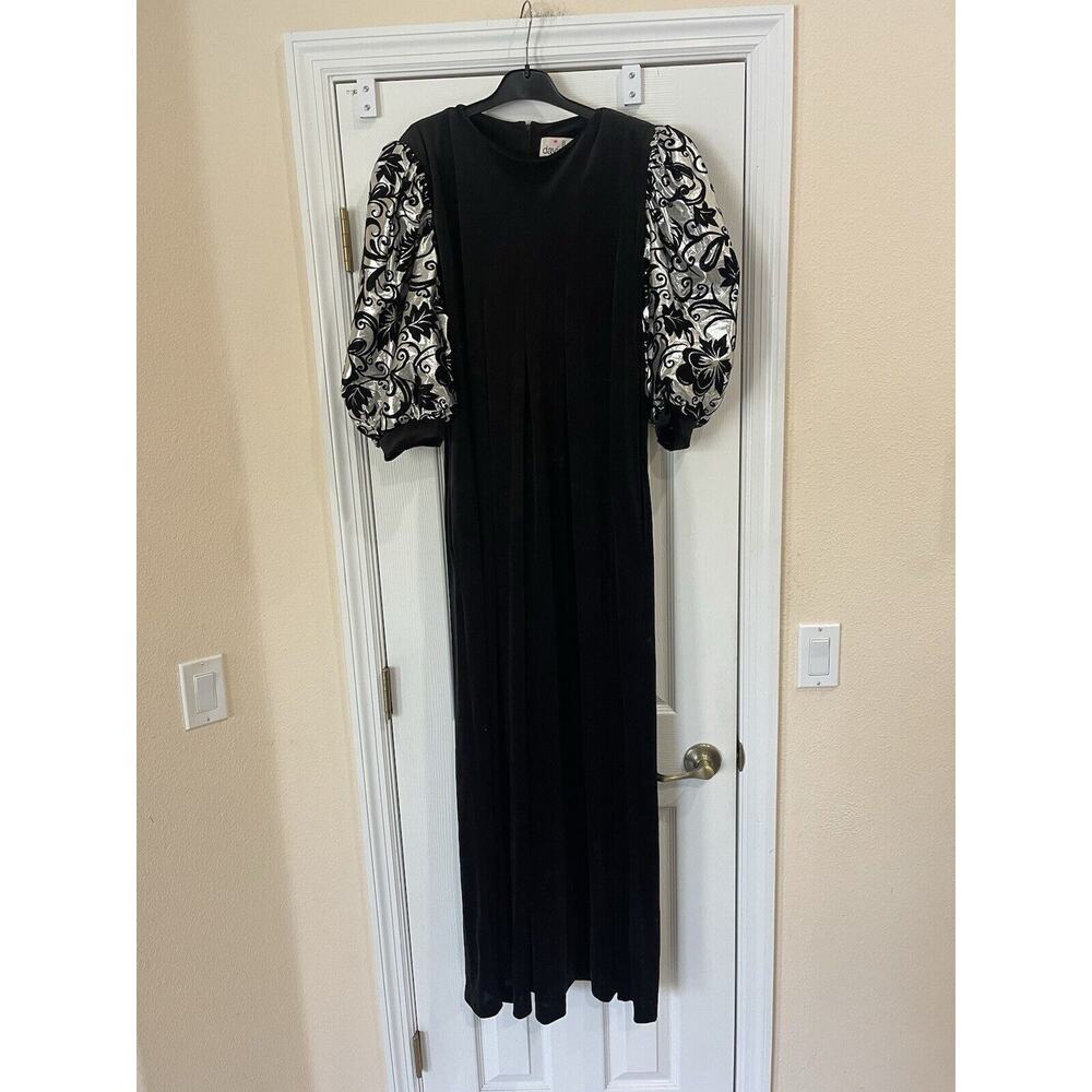 David Brown Black Velvet Floral Design Dress Size Medium